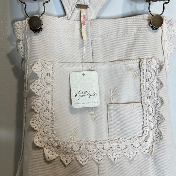 ✨SOLD✨ NEW FP TRAILS END VINTAGE-INSPIRED LACE TIERED SHIRT-ALL (S) - Picture 7 of 13